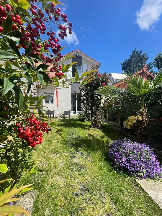 Ferienwohnung The Little House - Non Fumeur L'Hay-les-Roses Exterior foto